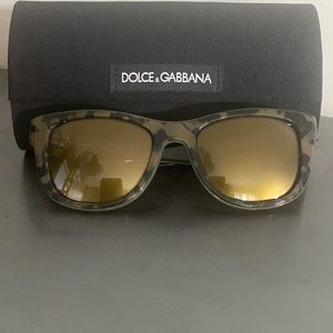 DOLCE & GABBANA SUN GLASSES